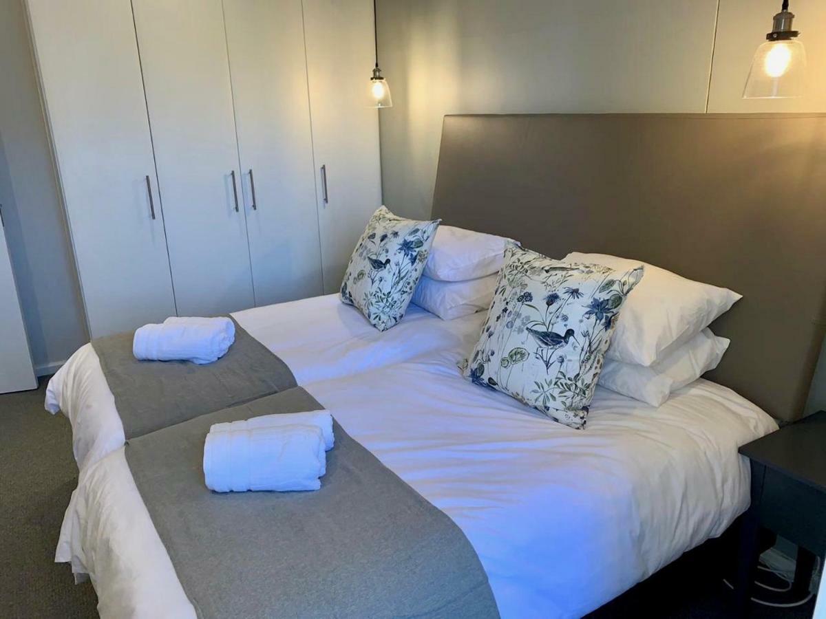 Oyster Lagoon Villa - Luxurious 2 Bed Apartment In Knysna Buitenkant foto