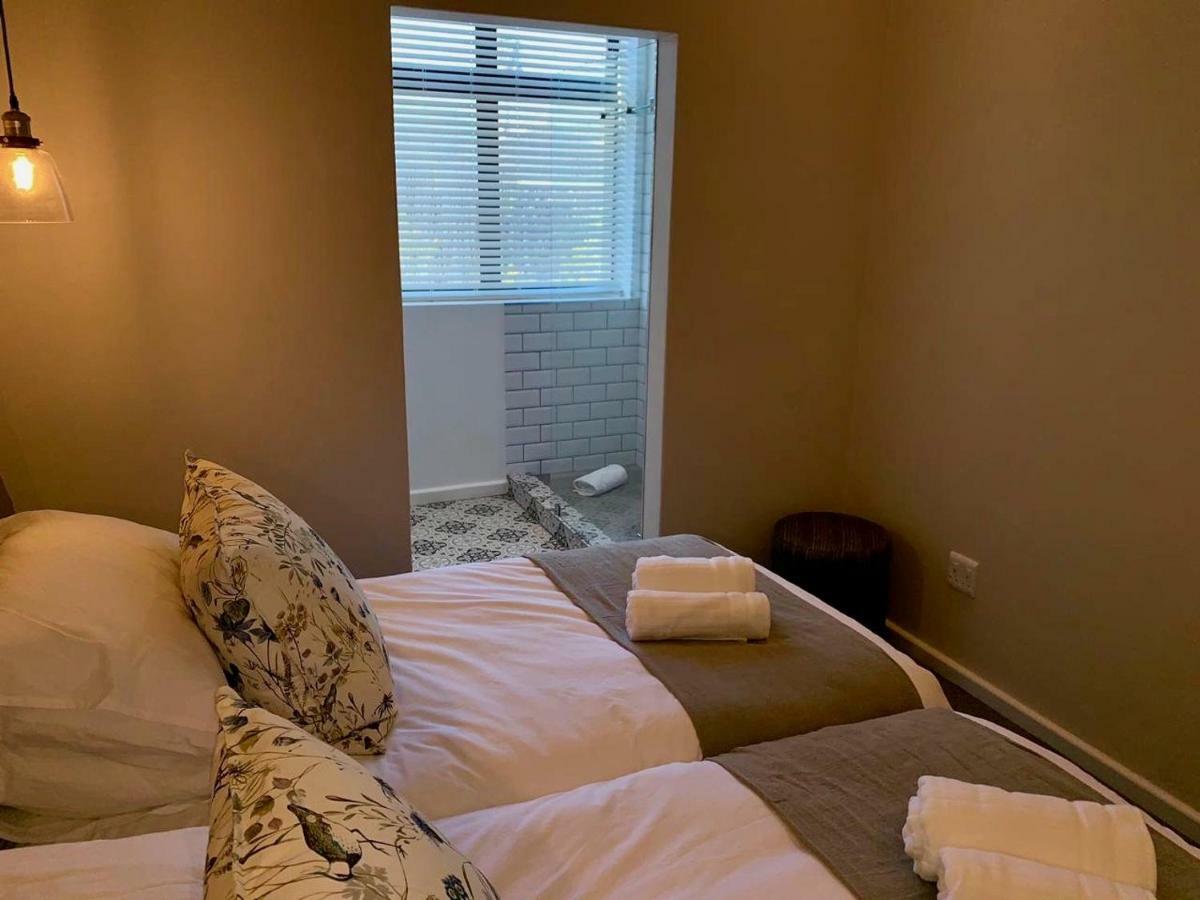 Oyster Lagoon Villa - Luxurious 2 Bed Apartment In Knysna Buitenkant foto